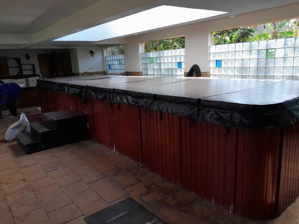 Florances Rest House Nairobi Extérieur photo
