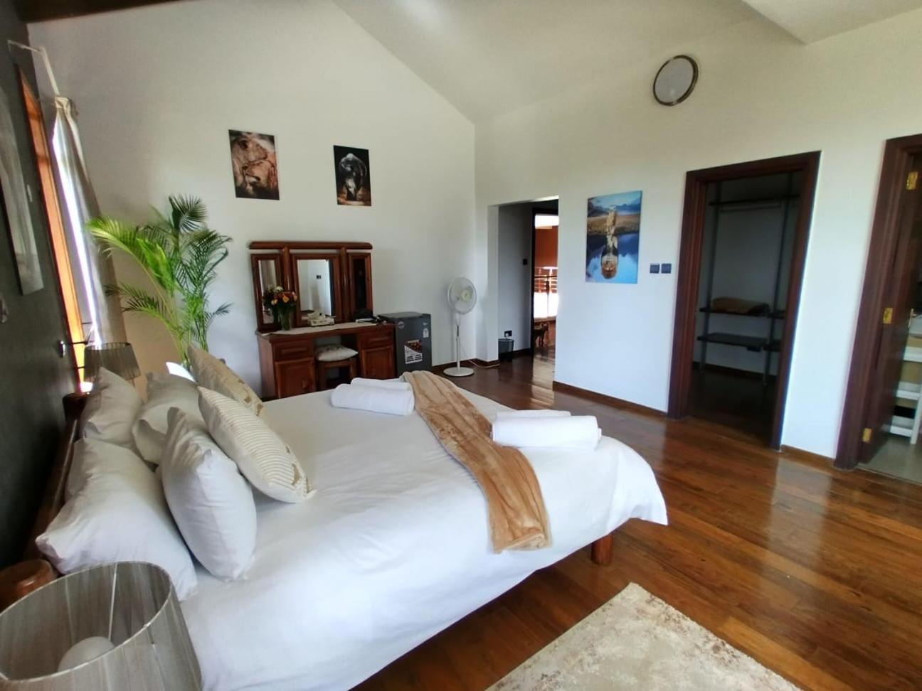 Florances Rest House Nairobi Extérieur photo